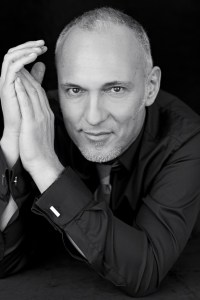 Eric Del Monaco Official Hair Artist and Colourist for L’Oréal Paris in Canada