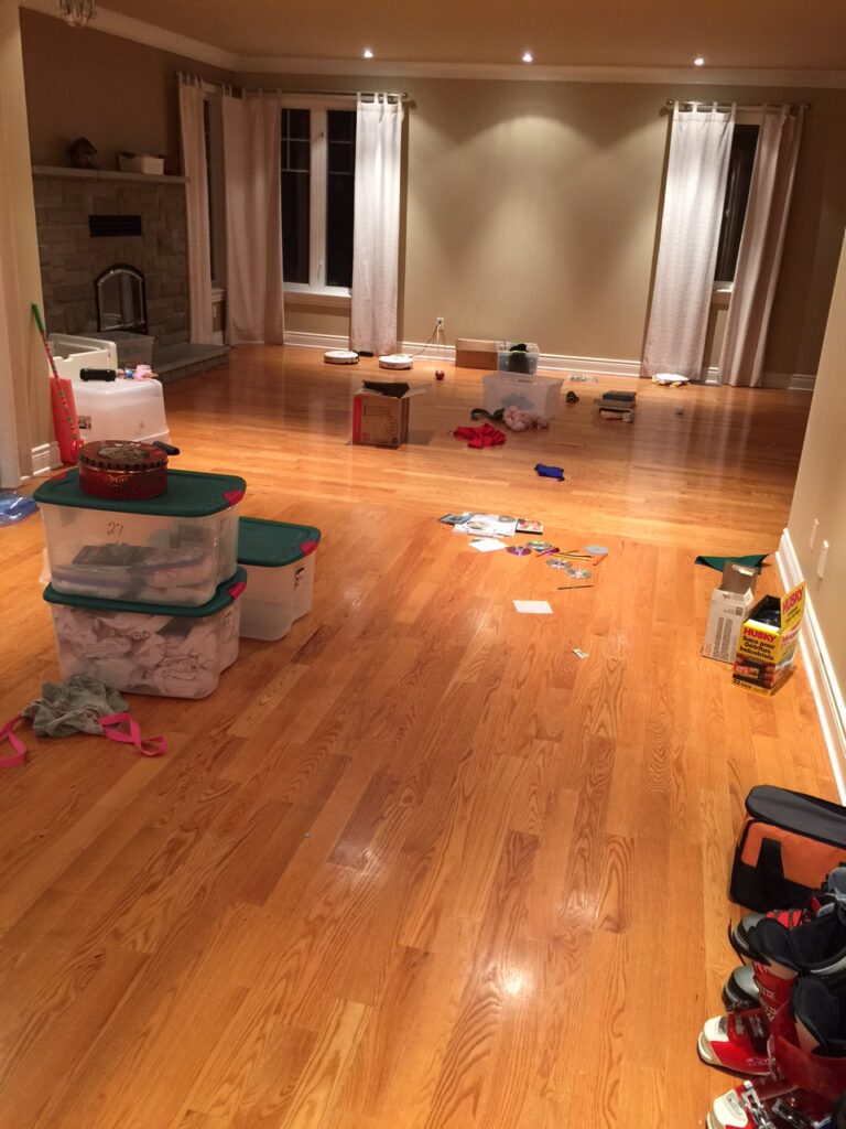 Moving out before sailing: June 1st, Our living room