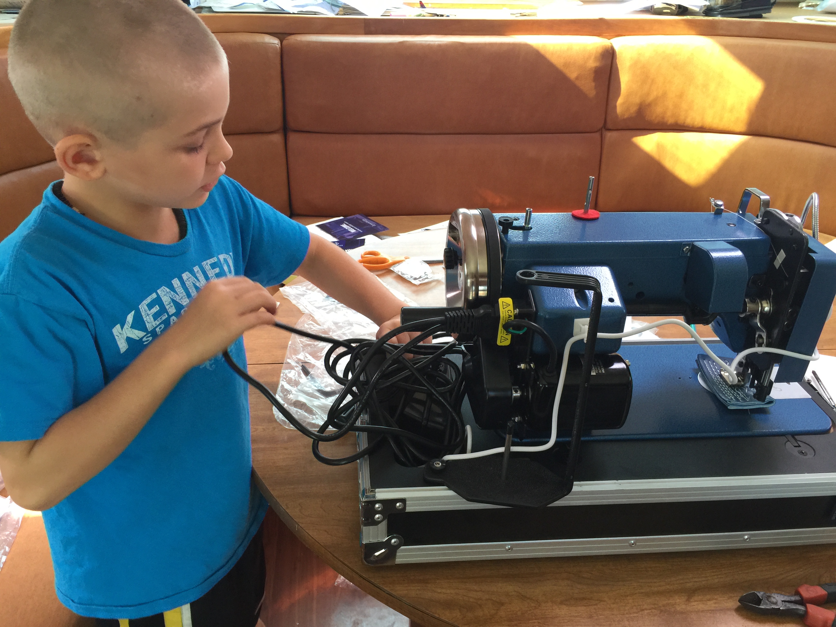 6B2CCF83-A54A-4698-A393-E2EB6772CD80