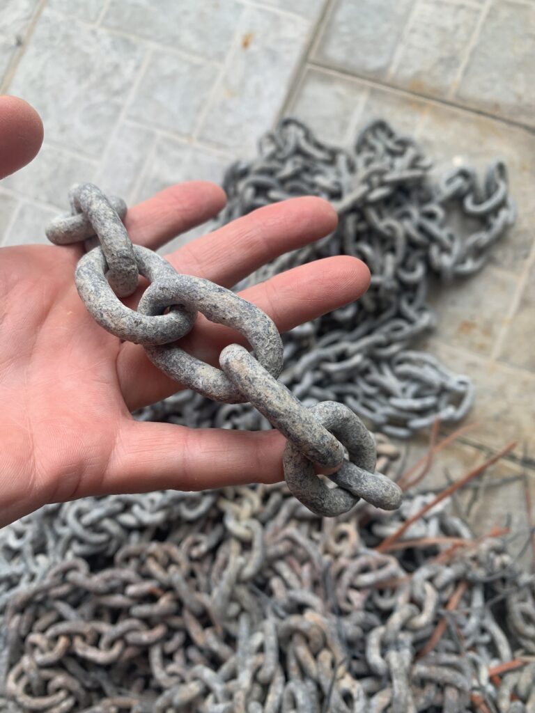 Recently galvinized anchor chain shows wear after only two months of use