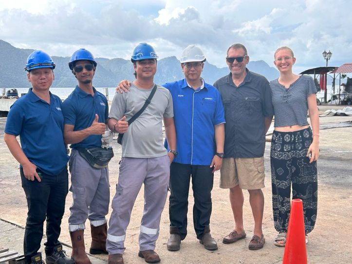 Lunas Shipyard Staff with Rick and Betty Escher of SV Aphrodite.