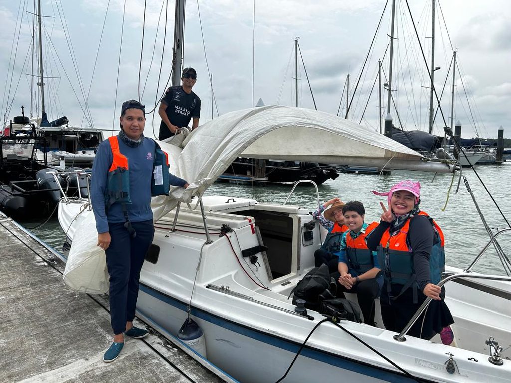 Peninsular Sailing Club Members